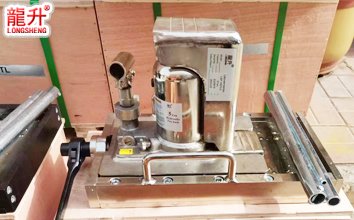 龍升無塵室帶滑臺爪式千斤頂正面