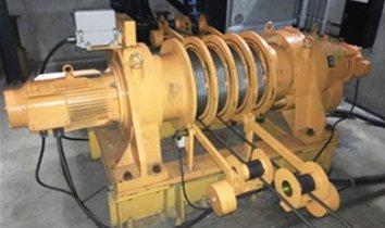 照明設備升降用電動卷揚機使用圖